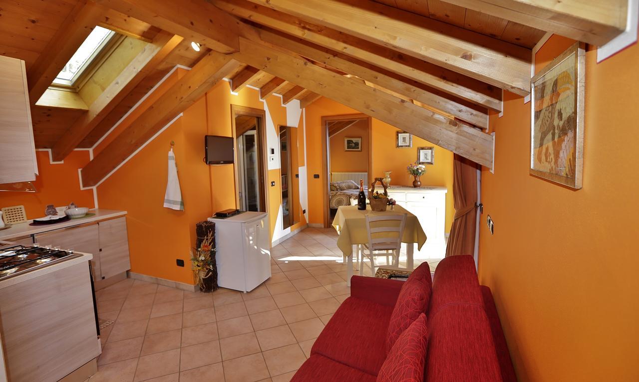 Casale Fe-Wo - Appartamenti Con Vista Lago Cannero Riviera Exterior photo